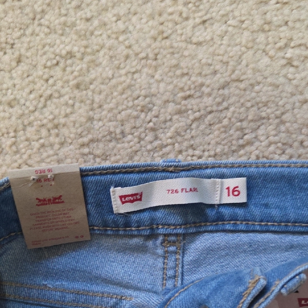 Levis Kids Jeans - Picture 3 of 6
